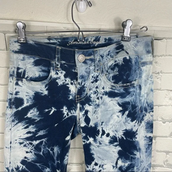 American Eagle AEO Bleached Tie Dye Skinny Stretch Jeggings 2 - Picture 4 of 11